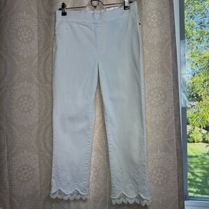Laura Petites NWT White Cropped Pull-On Jeans w/ Lace Embroidered Hem Size 4